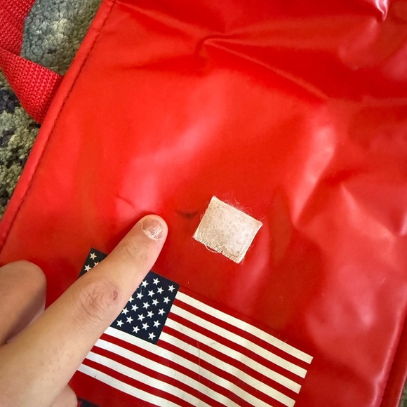 Vintage 1990’s Red Nylon Sport American Flag Graphic Hand Held Insulated Bag - Picture 4 of 7